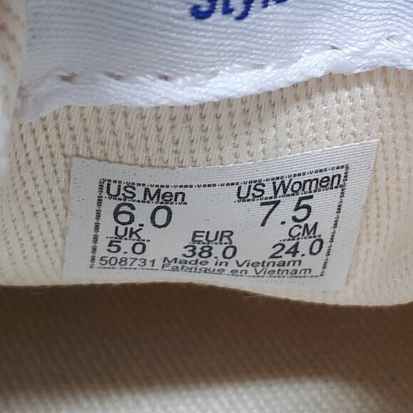 Vans Classic Slip On 98 DX OG All White Skate Shoe Sneaker Mens 6 / Womens 7.5 - Picture 9 of 12